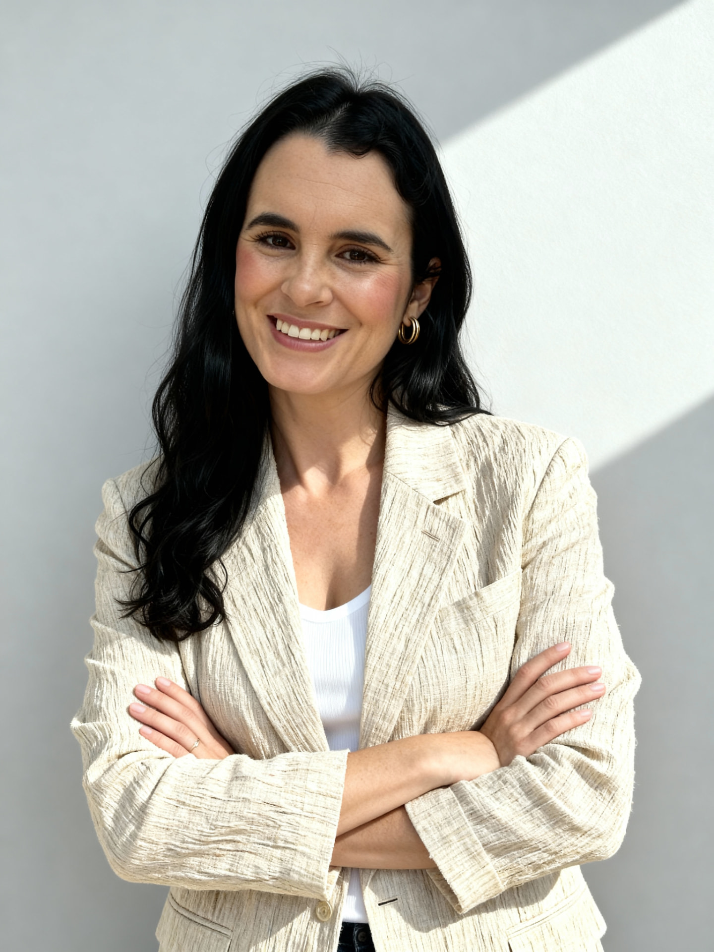 Retrato de Olga Arroyo, personal shopper inmobiliario en Valencia
